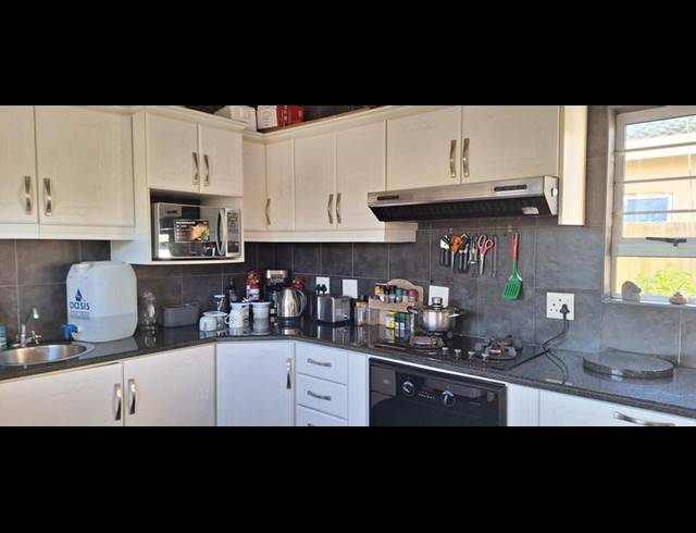 4 BEDROOM PROPERTY TO RENT IN WIDENHAM